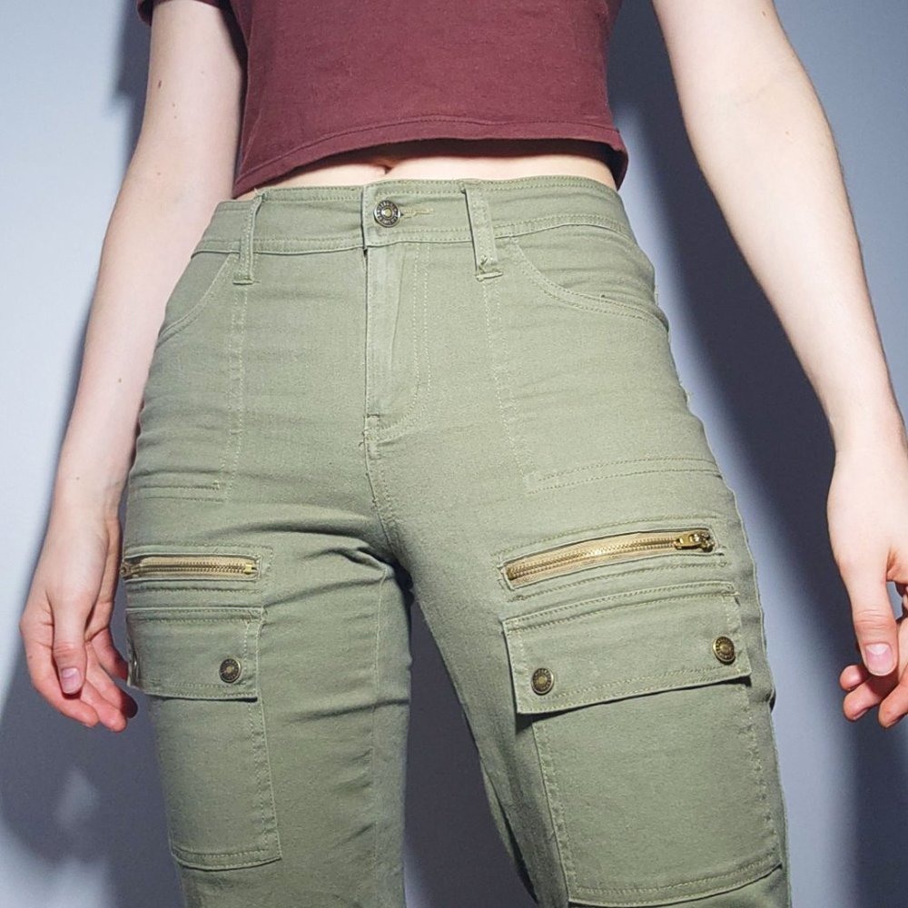 Vintage Y2K Illegal kaki flared cargo jeans with front pockets & zippers